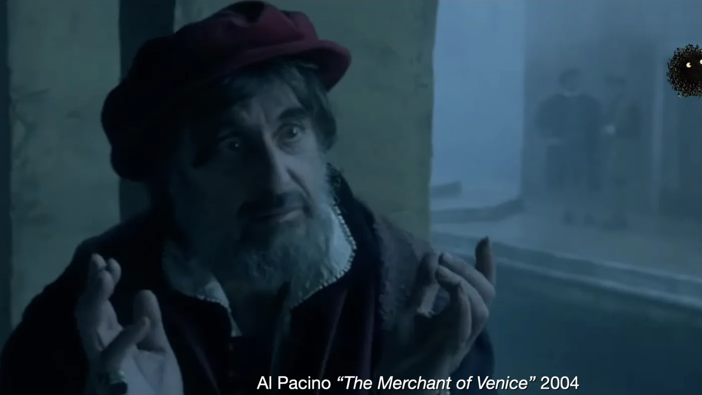 Al Pacino “The Merchant of Venice” 2004 | picture: Al Pacino as Shylock, both hands raised, in the fog of a Venetian street | picture: Sili, small in the distance, in the top right, rising